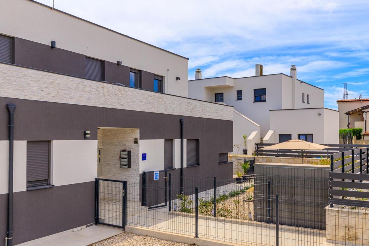 Sabena Apartment With Private Whirlpool Porec Ngoại thất bức ảnh