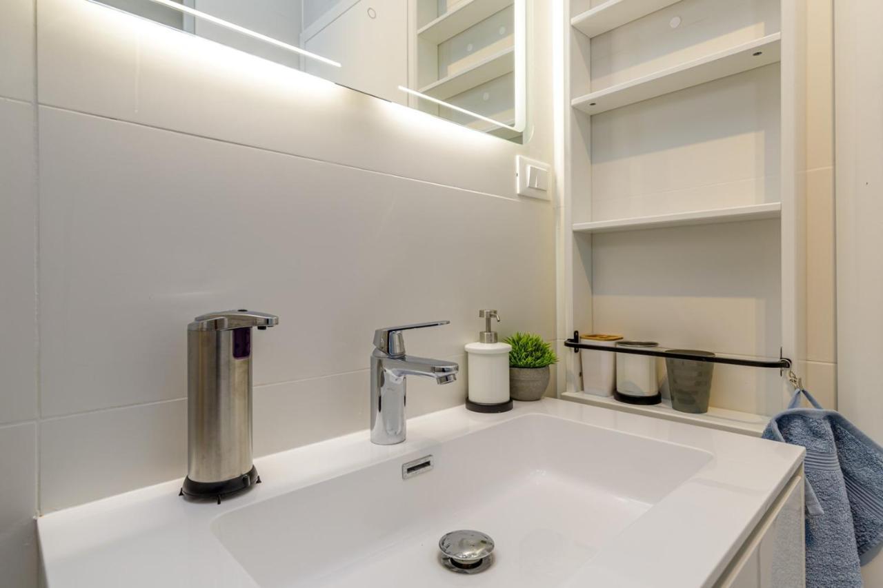 Sabena Apartment With Private Whirlpool Porec Ngoại thất bức ảnh