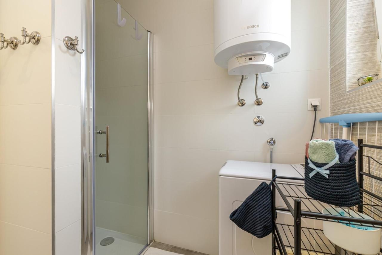 Sabena Apartment With Private Whirlpool Porec Ngoại thất bức ảnh