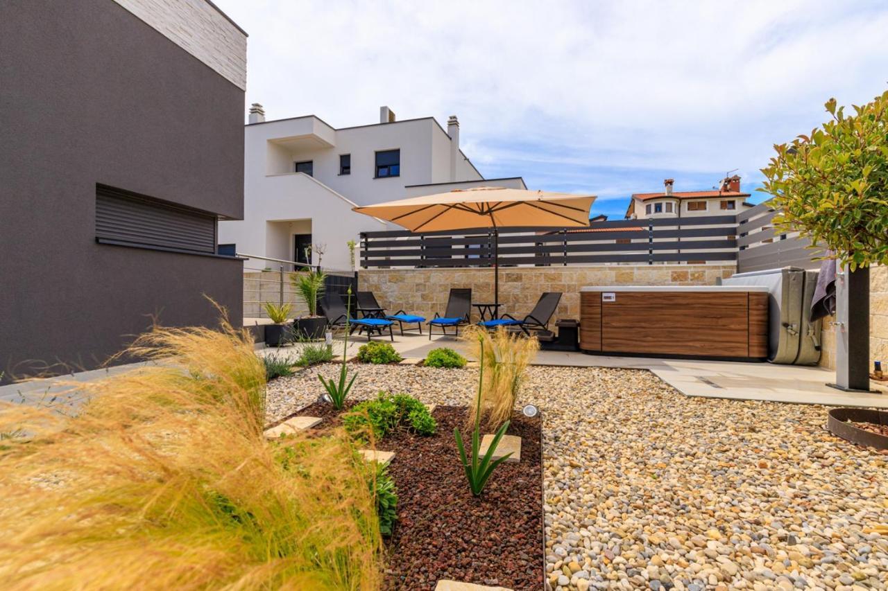 Sabena Apartment With Private Whirlpool Porec Ngoại thất bức ảnh