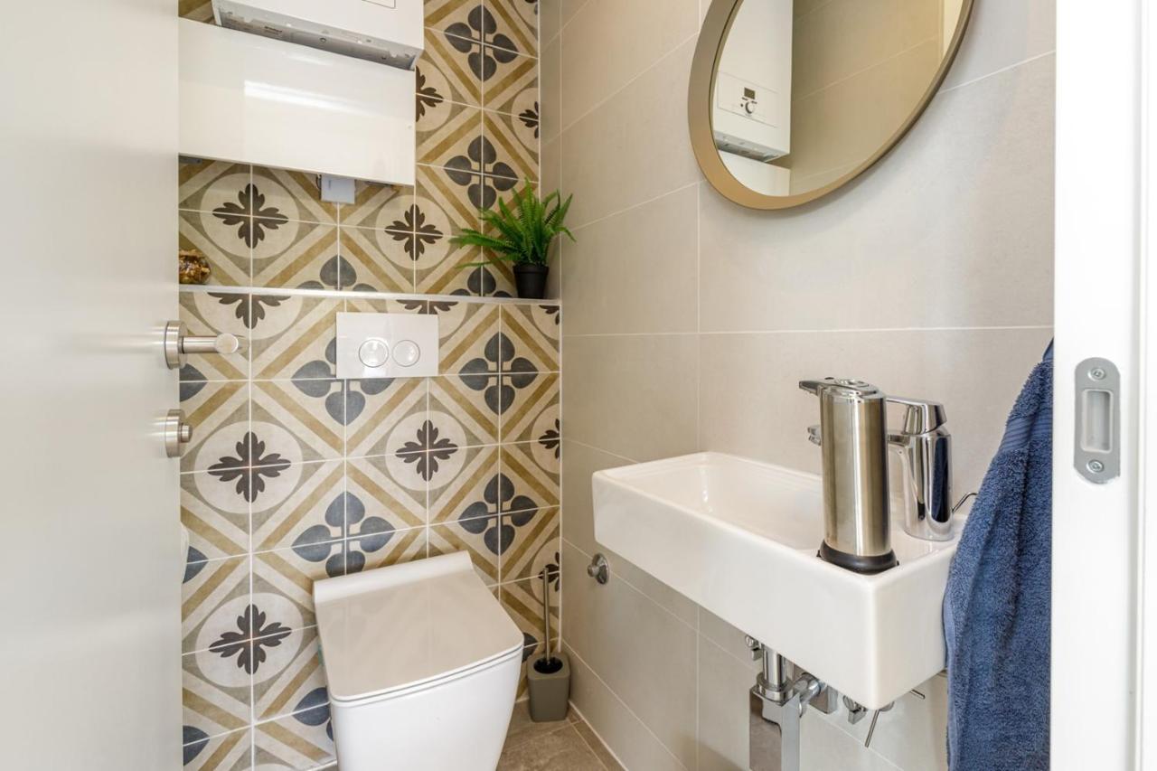 Sabena Apartment With Private Whirlpool Porec Ngoại thất bức ảnh
